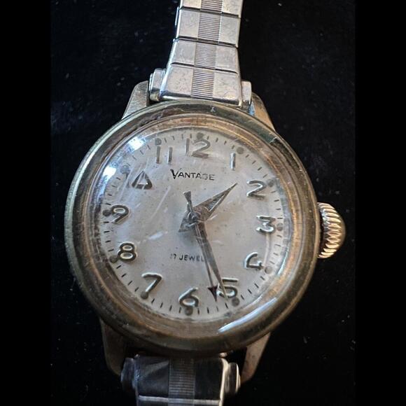 Accessories - Vintage Vantage Ladies 21mm 17 Jewel Manual NOT Running